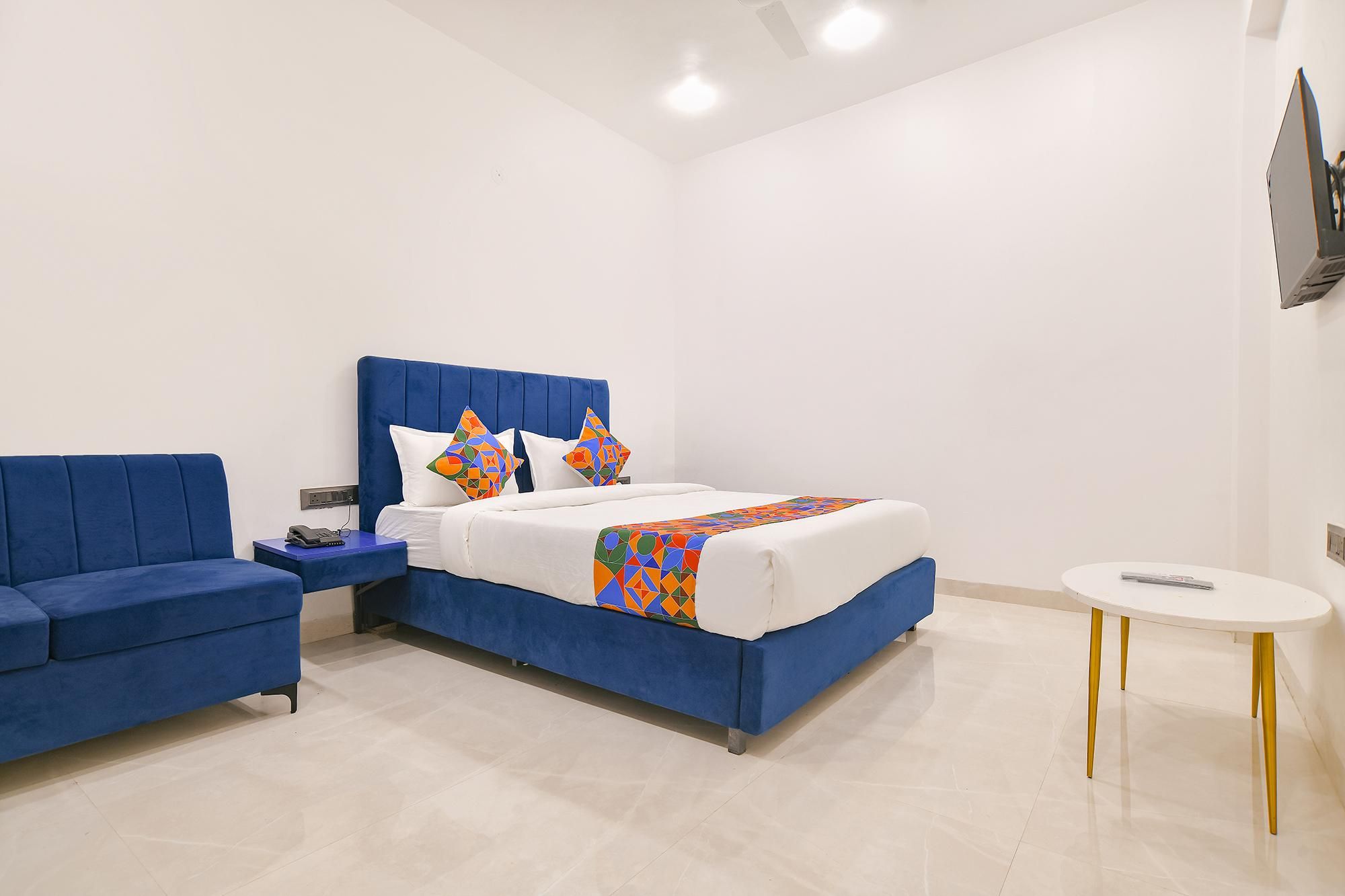 FabHotel Saraca Inn Deluxe Room 2