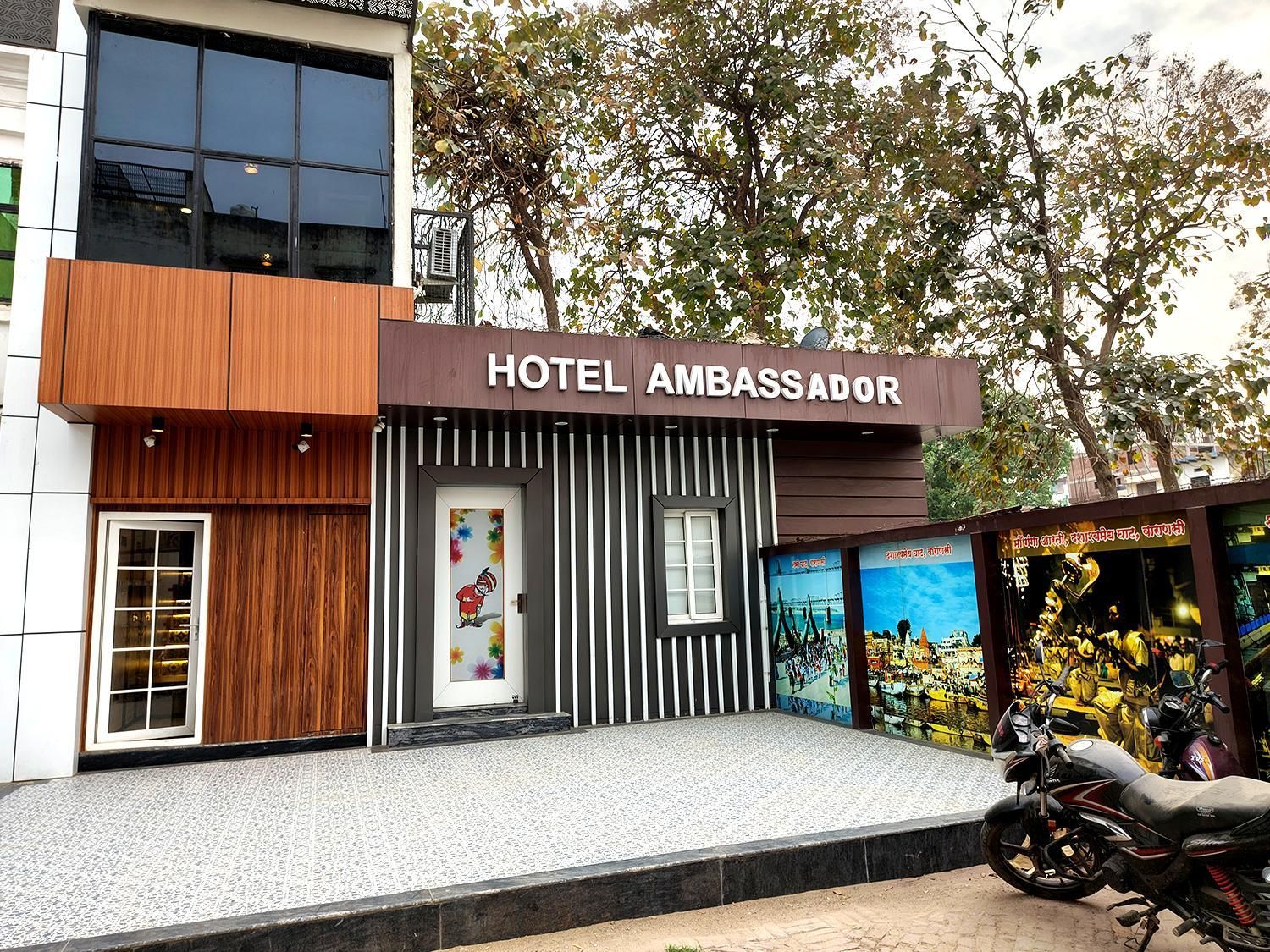 Hotel Ambassador Varanasi