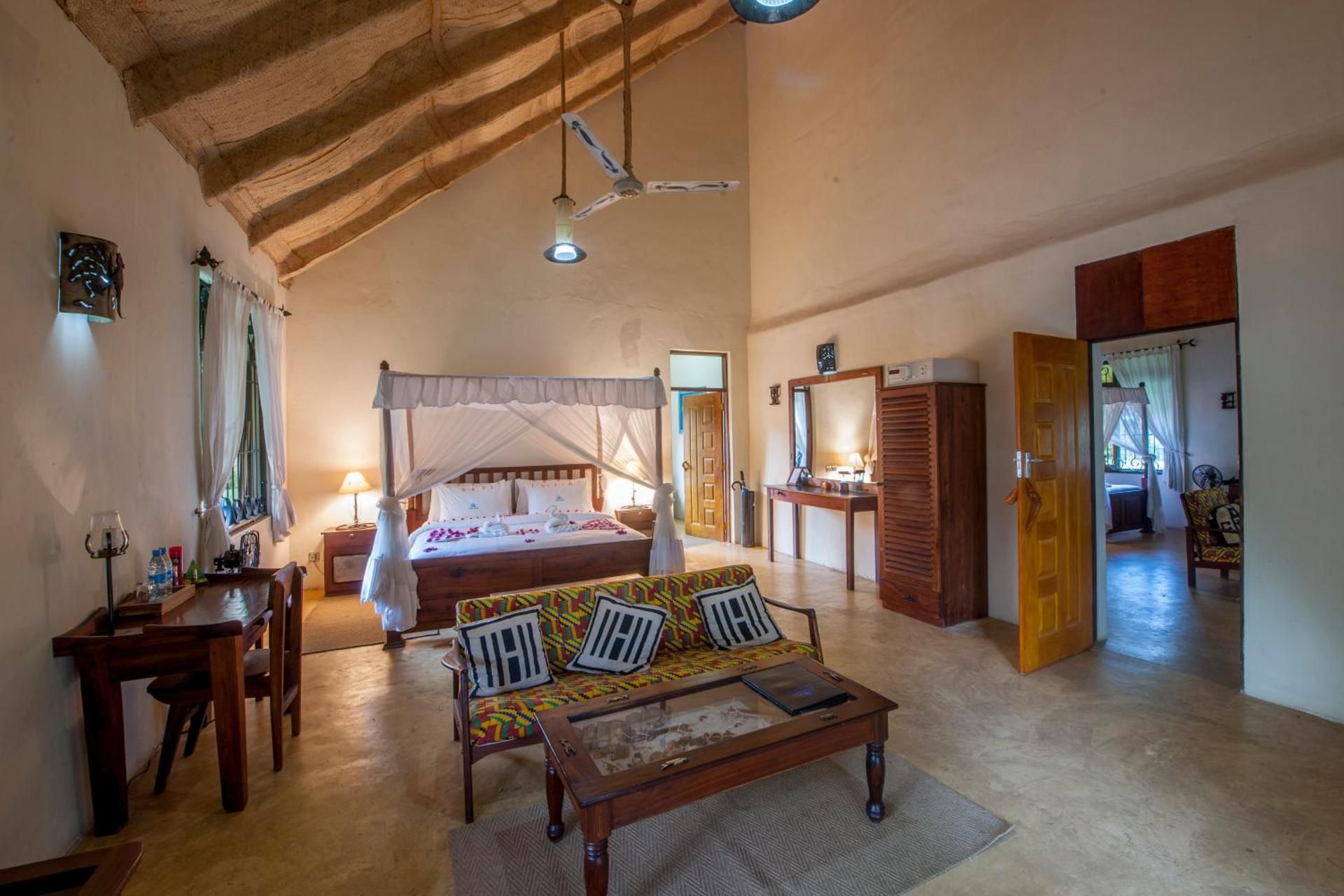 Family Room with Garden View