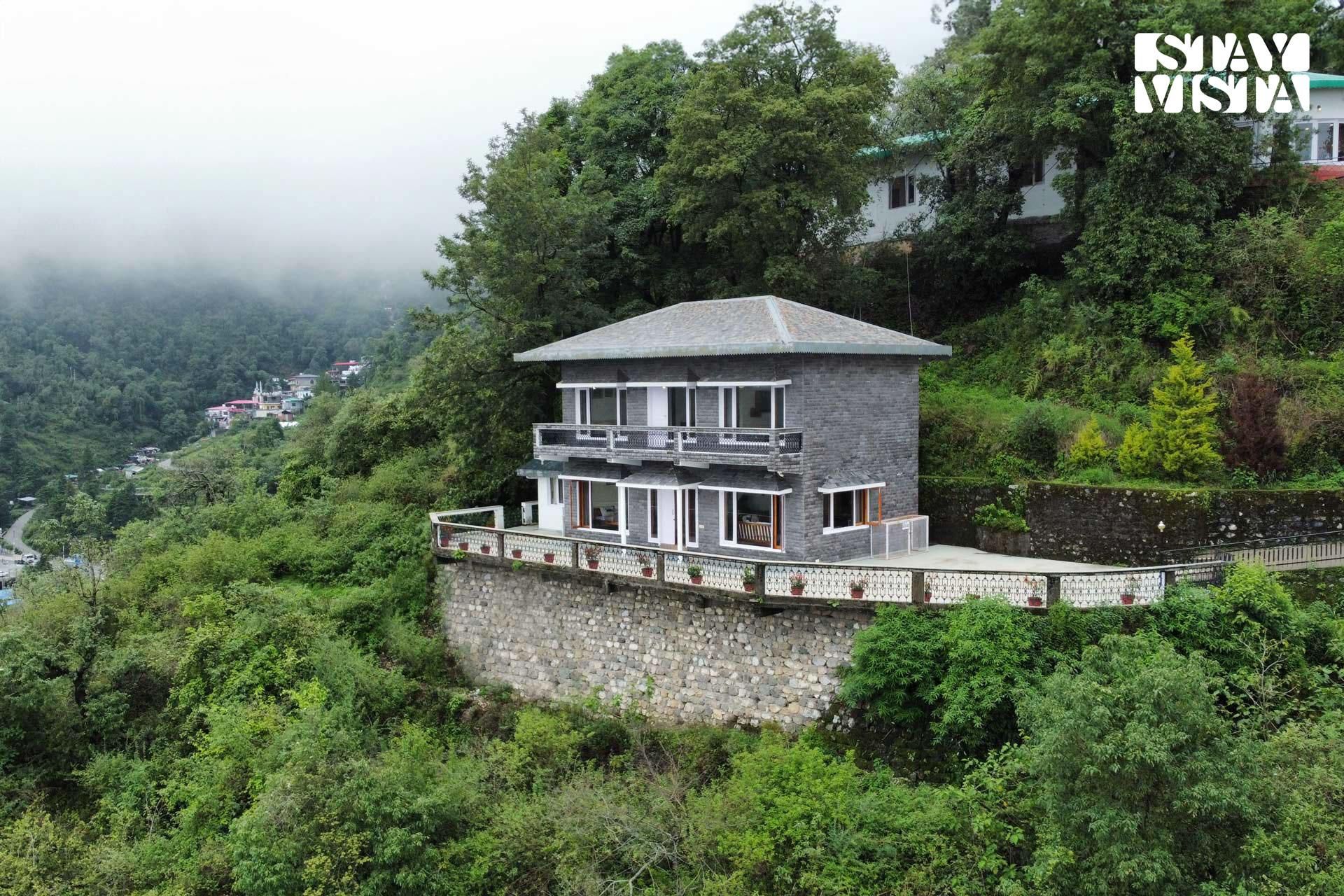 StayVista at Mountain Whispers