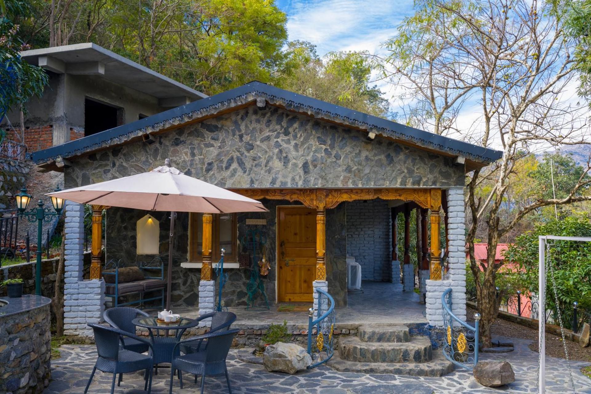 ELIVAAS Zephyr | Luxury cottages near Kempty Falls