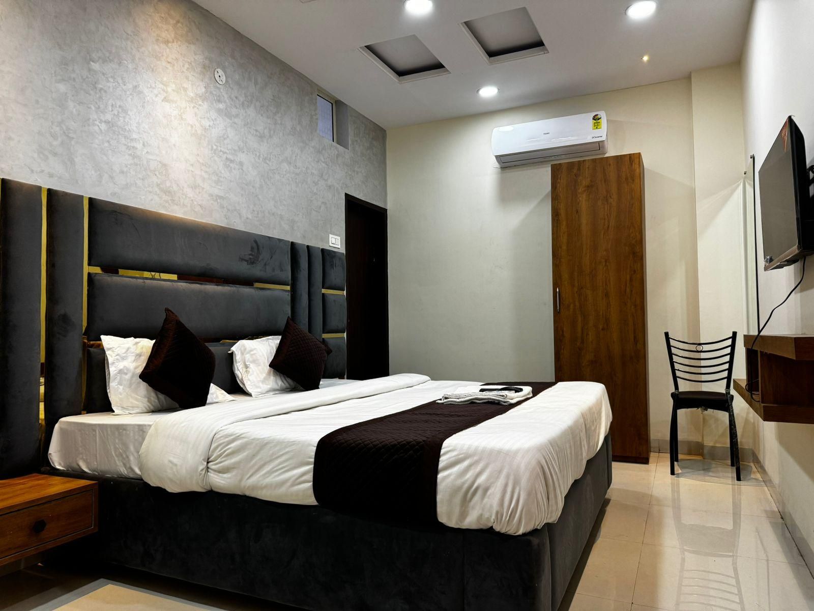 Hotel Apple Inn Deluxe Room 3