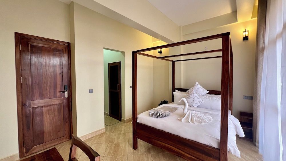 Skylark Hotel Standard Room