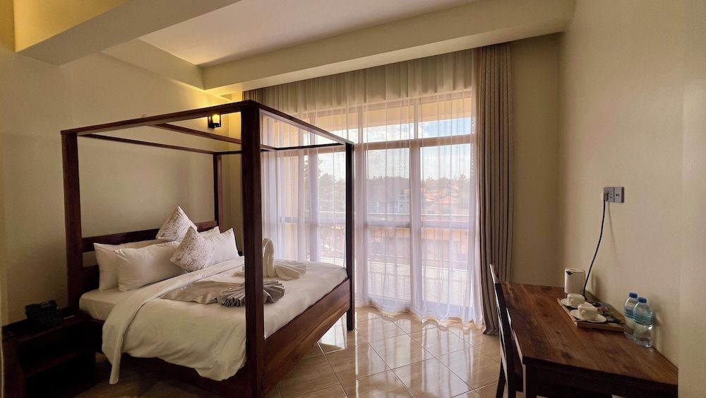 Skylark Hotel Standard Room 2