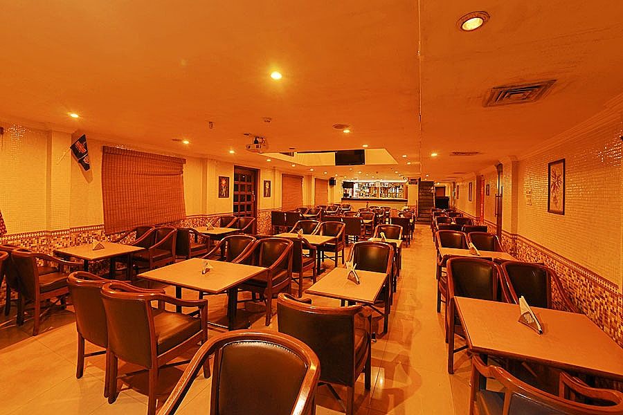 Food & Dining