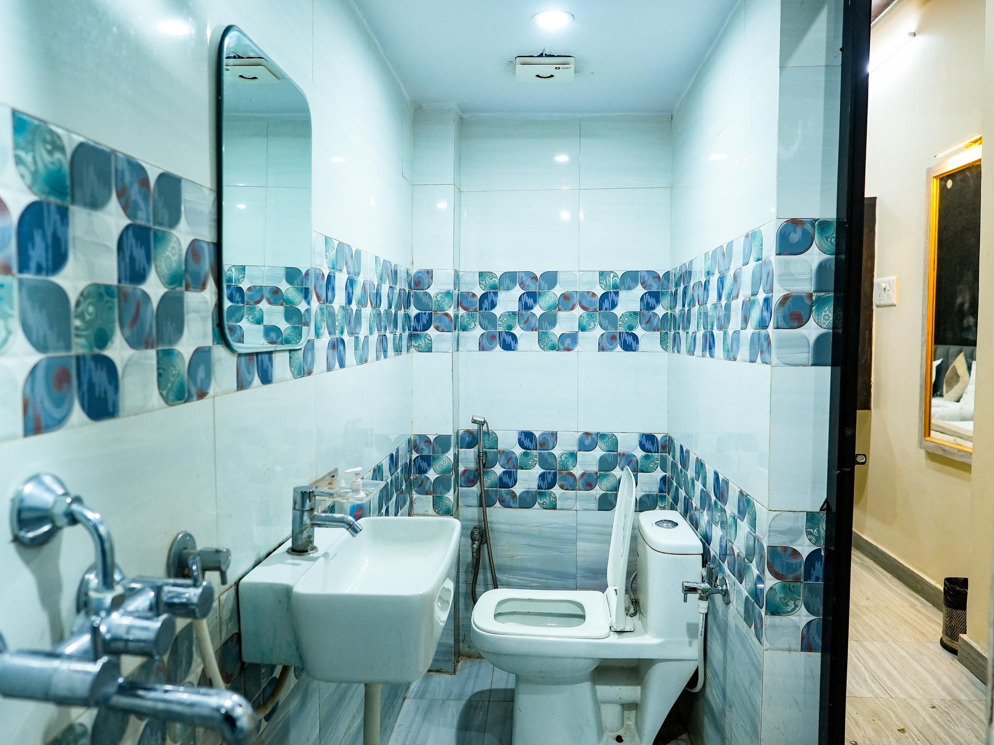 Sun High Stay Luxury Guest House Family Room 3