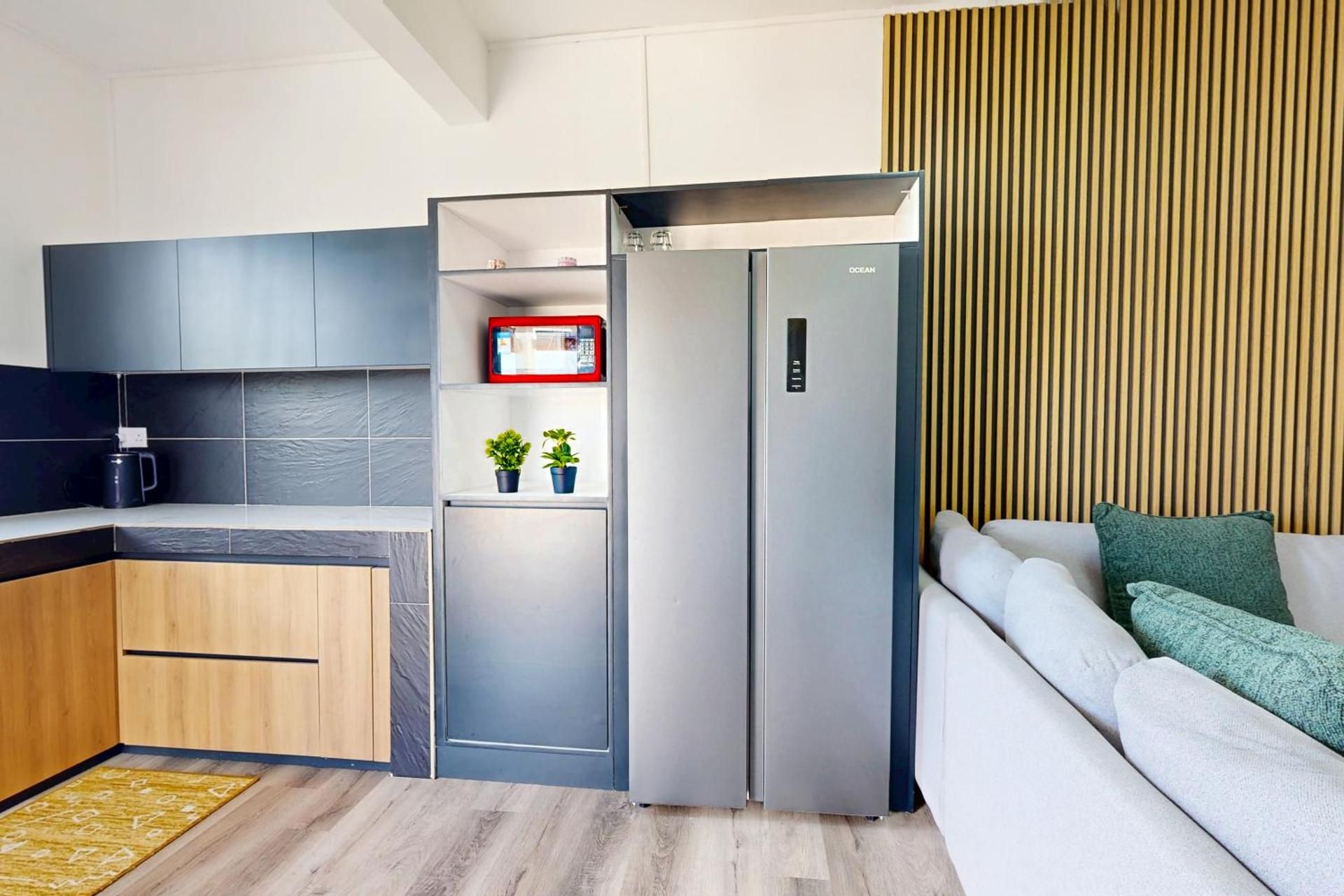 Aryna Apartments One-Bedroom Apartment 3