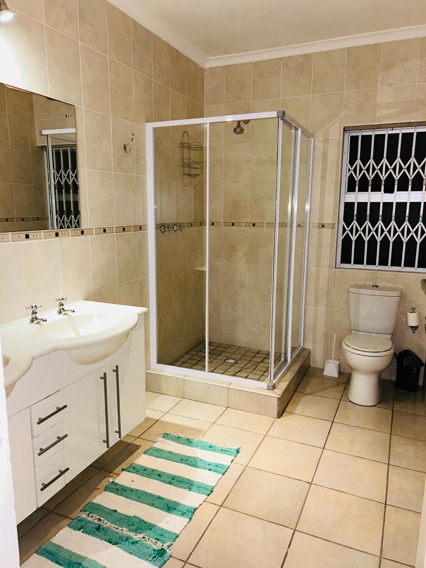 Crayfish Single Room with Bathroom 2