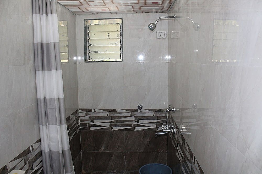 Hotel Sea Sands Standard Room 6