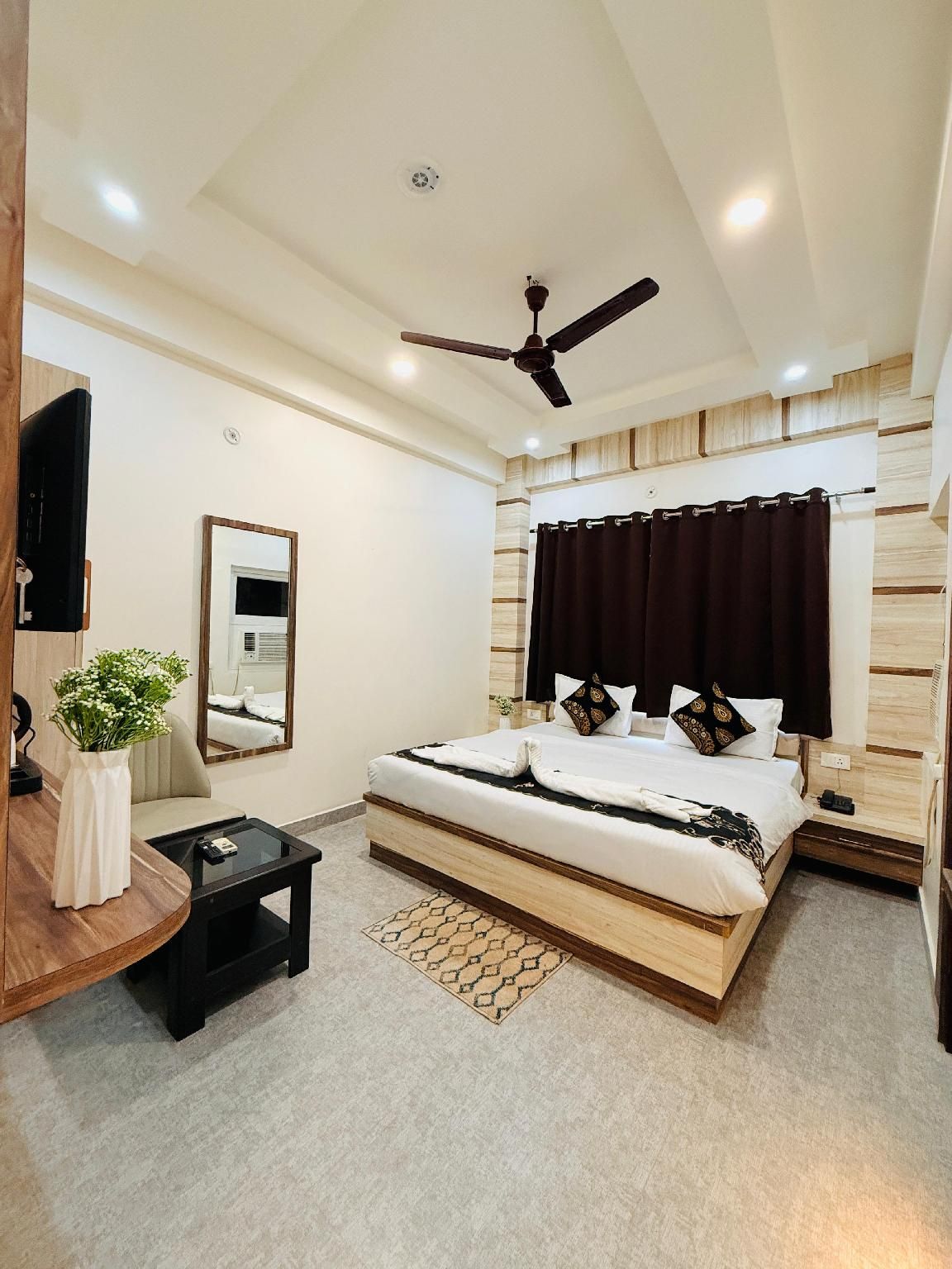 RUDRA GANGA HOTEL Executive