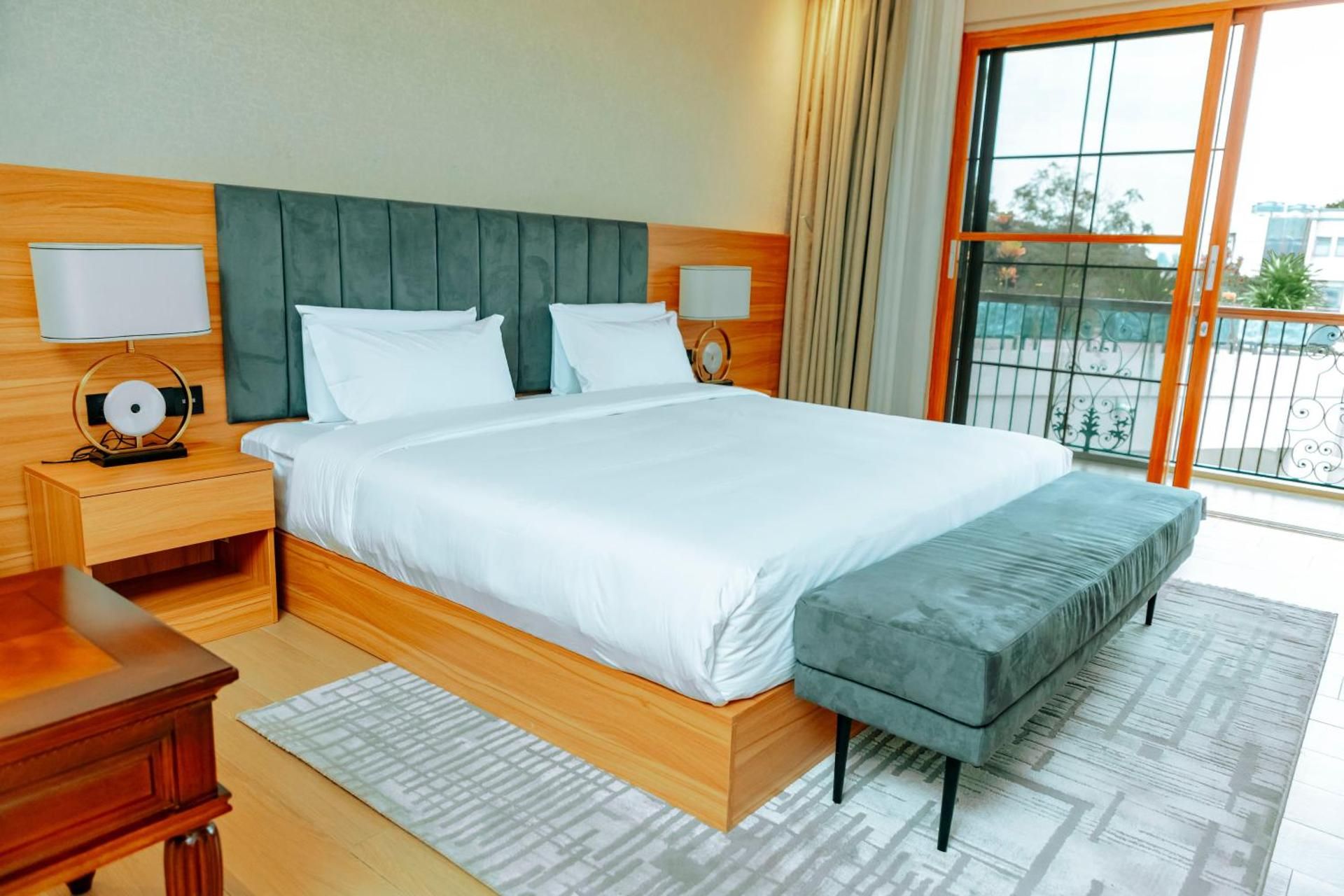 Margo Villa Hotel Deluxe Double Room 2