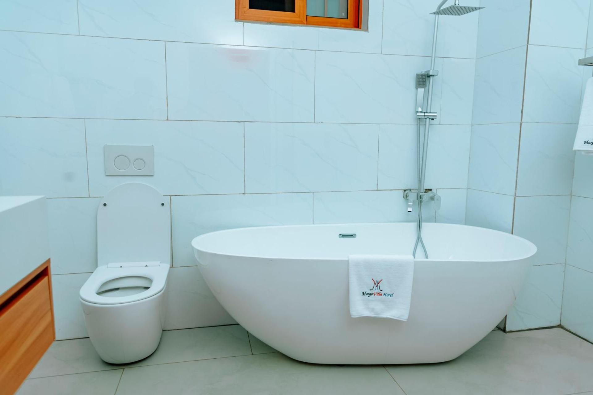 Margo Villa Hotel Deluxe Double Room 3