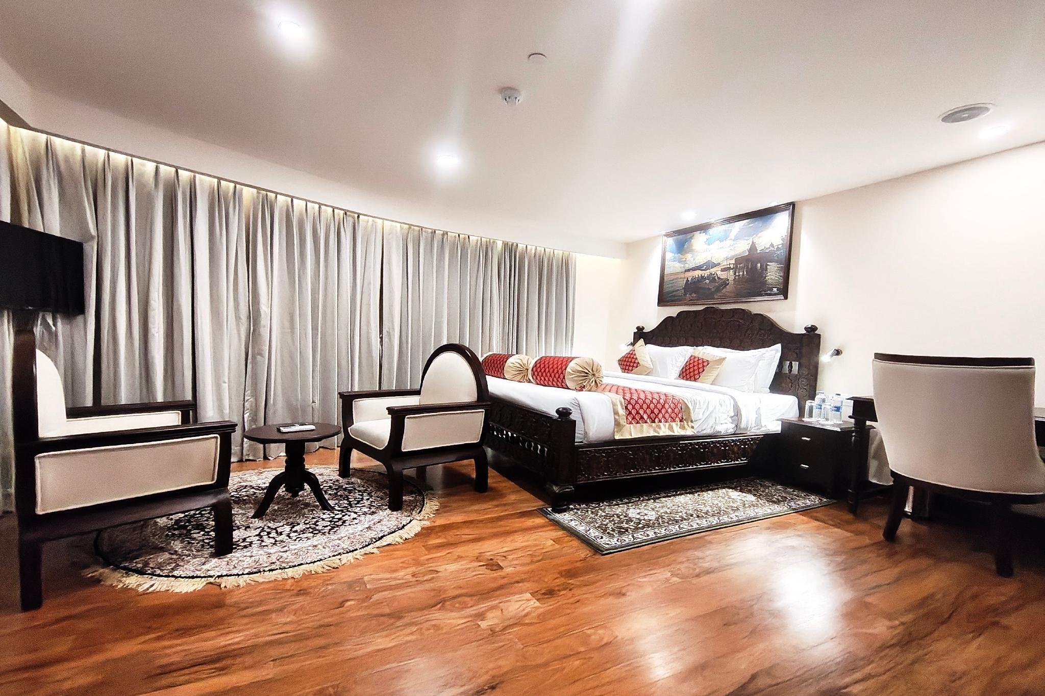 Gangotri - A Divine River Retreat Suite Room (Ghat View)