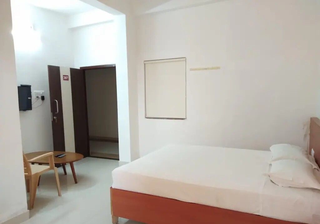 Standard Air Conditioning Room