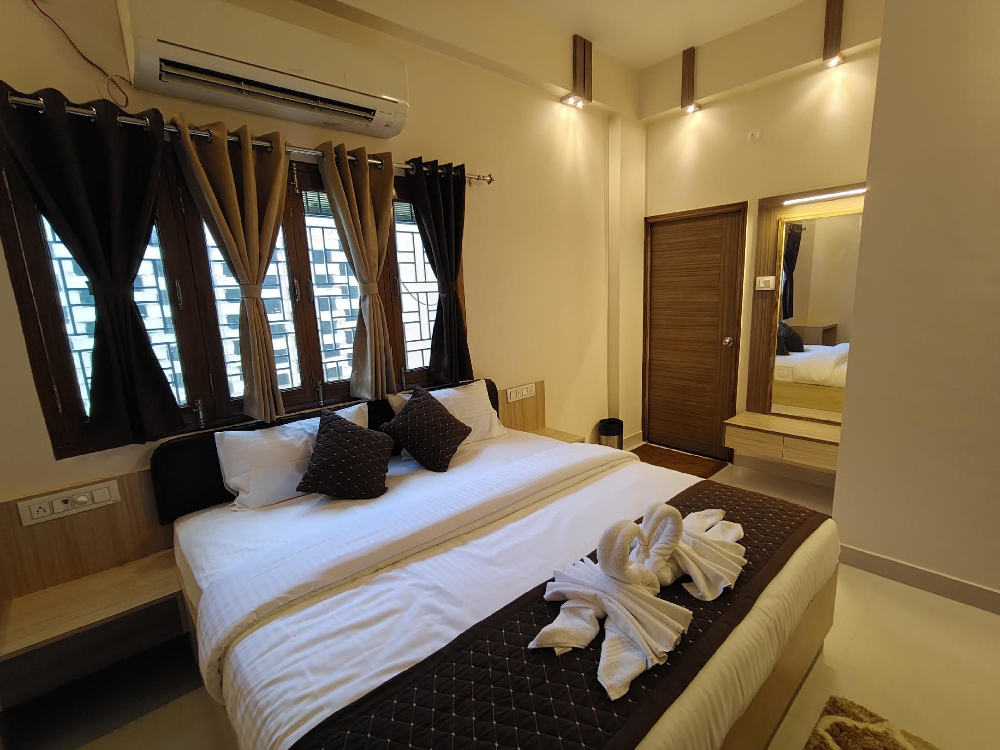 Glow Inn HomeStay Superior Double Bed Room 2