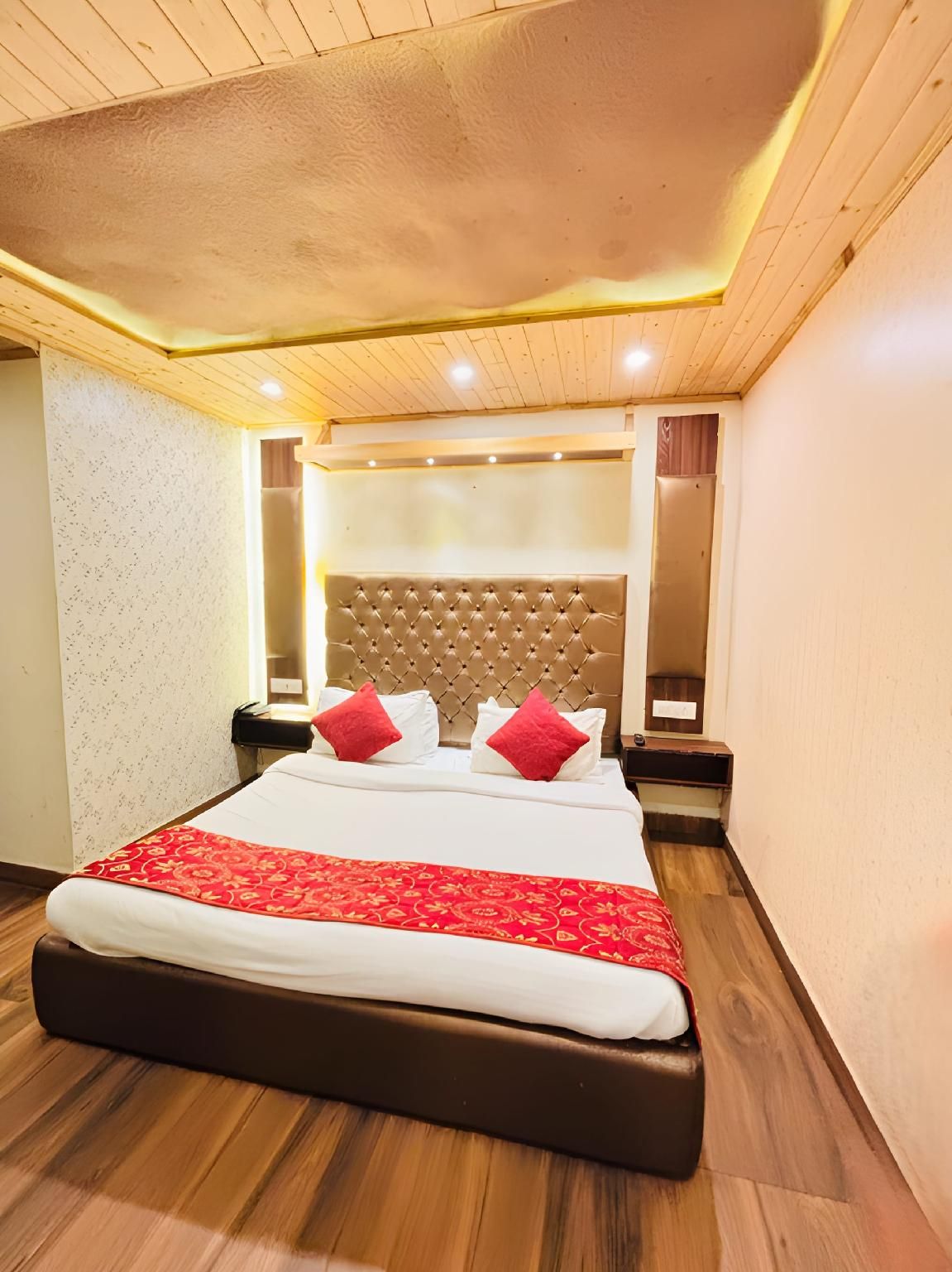 Lords Grey near Mall Road Standard Room 2