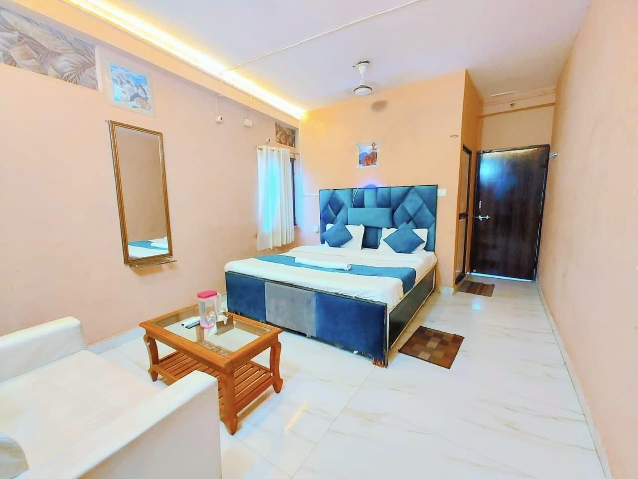 The Costa Palace Budget Room