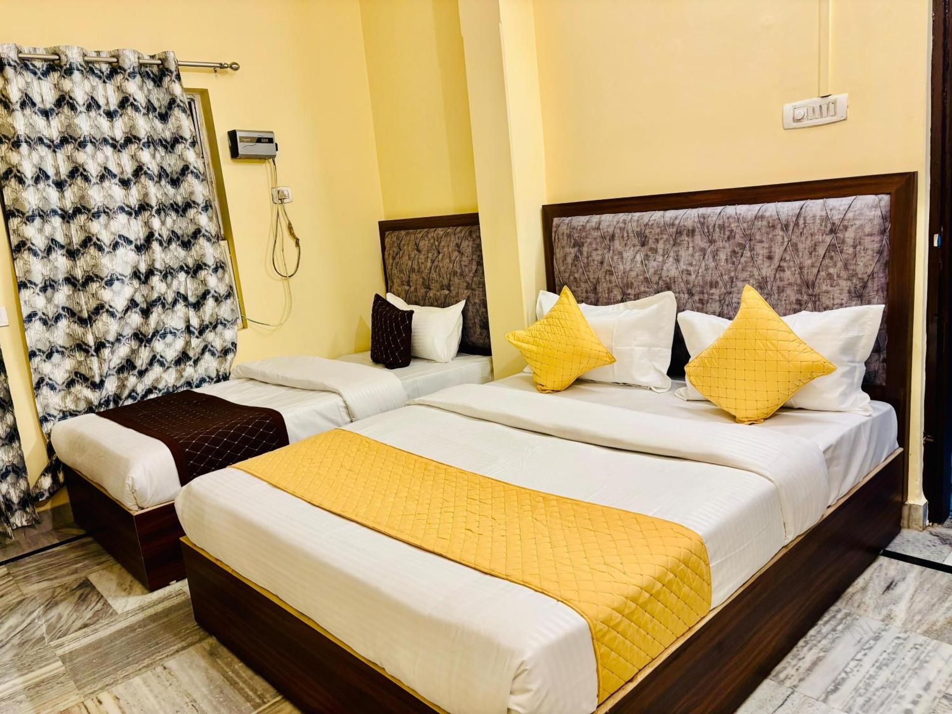 Hotel Heritage Family Room 2