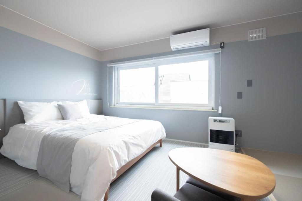 B cycle Double Room Queen Room 3