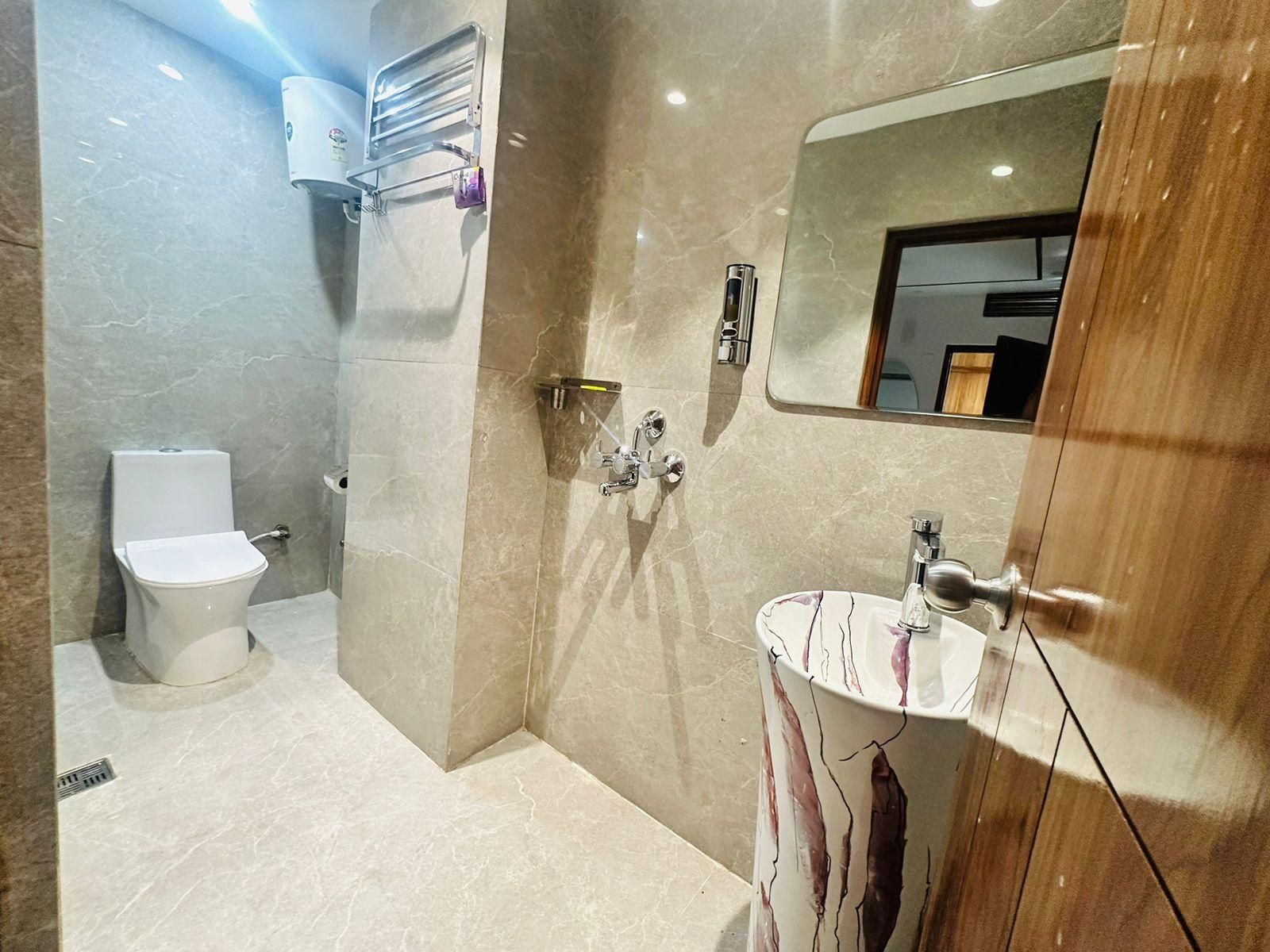 Jay Siyaram palace Deluxe Room 3