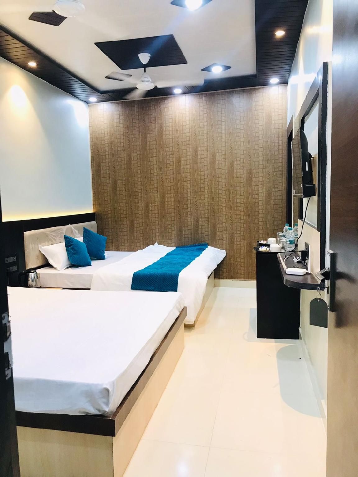 Hotel shri shankar Family Room 3