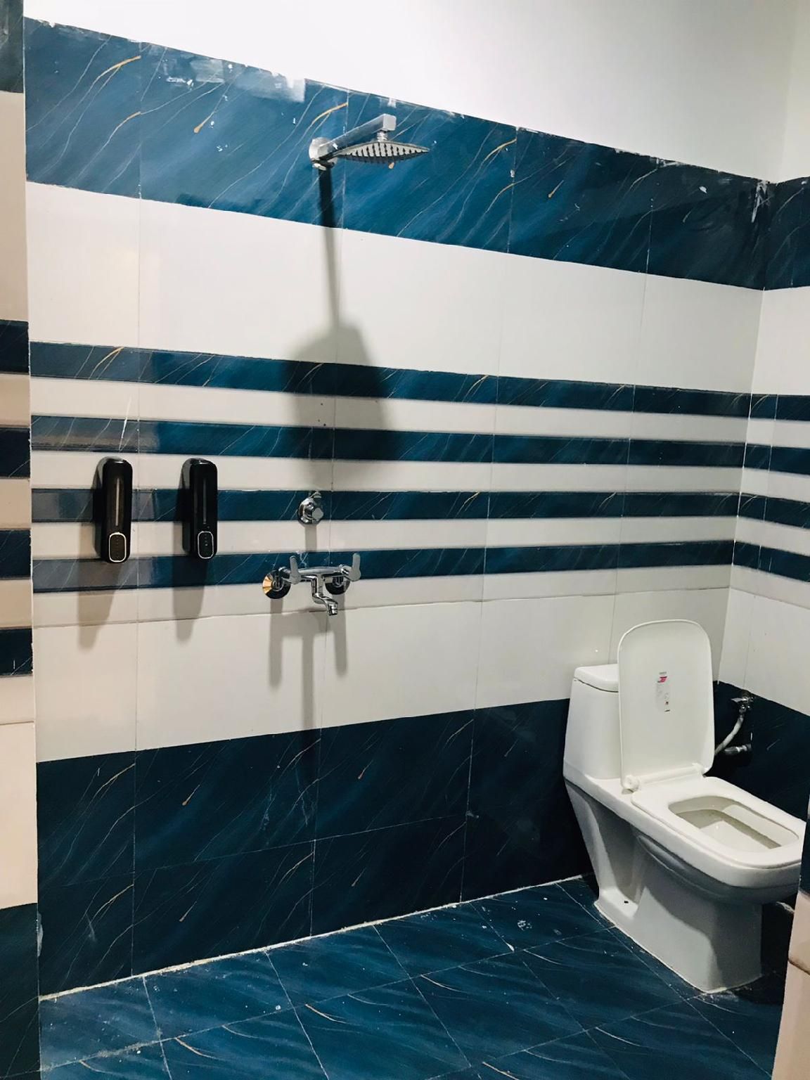 Hotel shri shankar Double Room 3