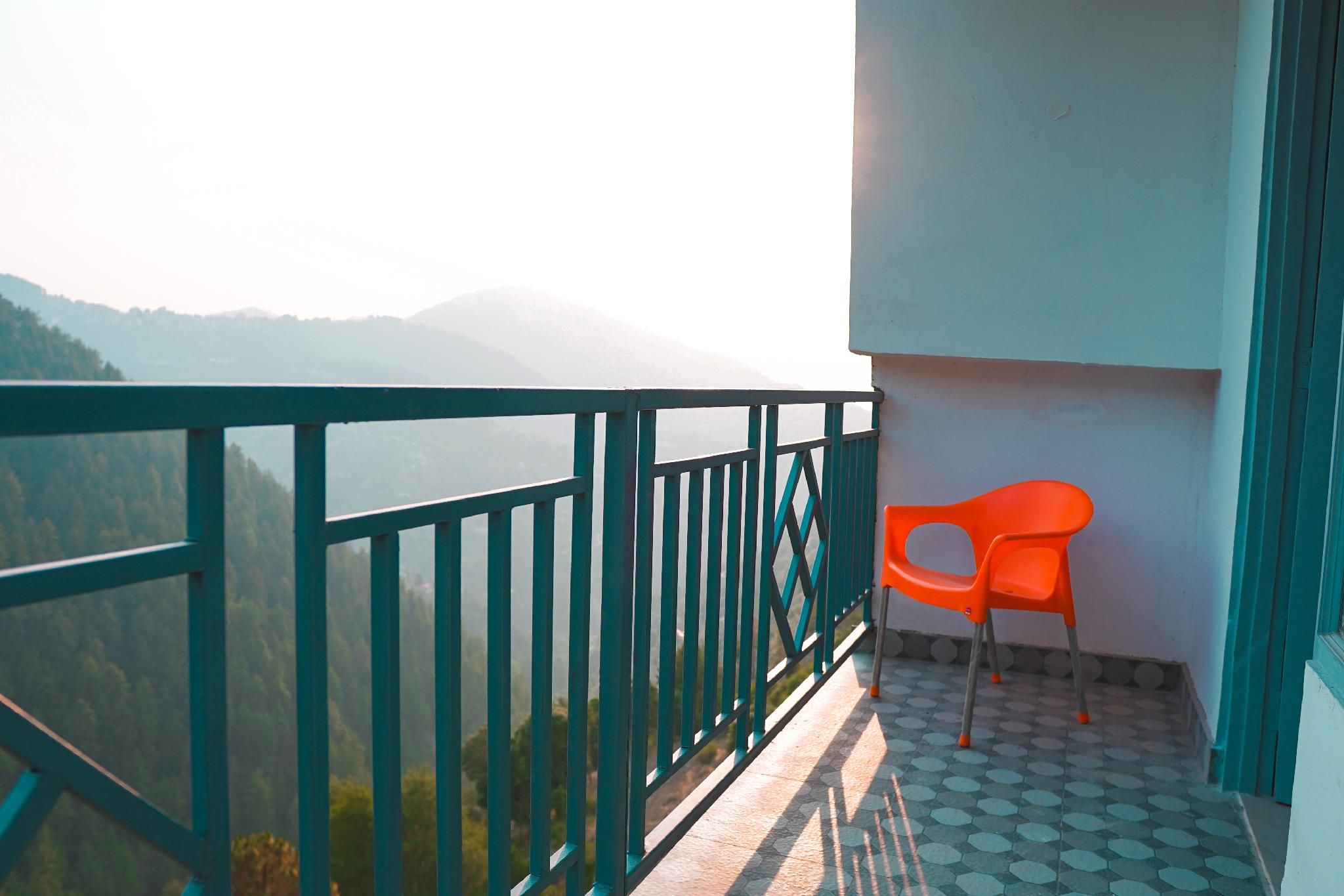 Deluxe Mountain View