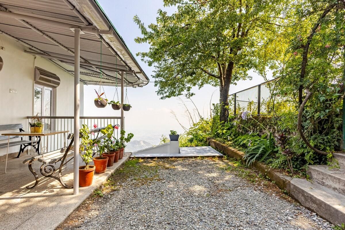 Calissa Cottage 2BHK Mall Road