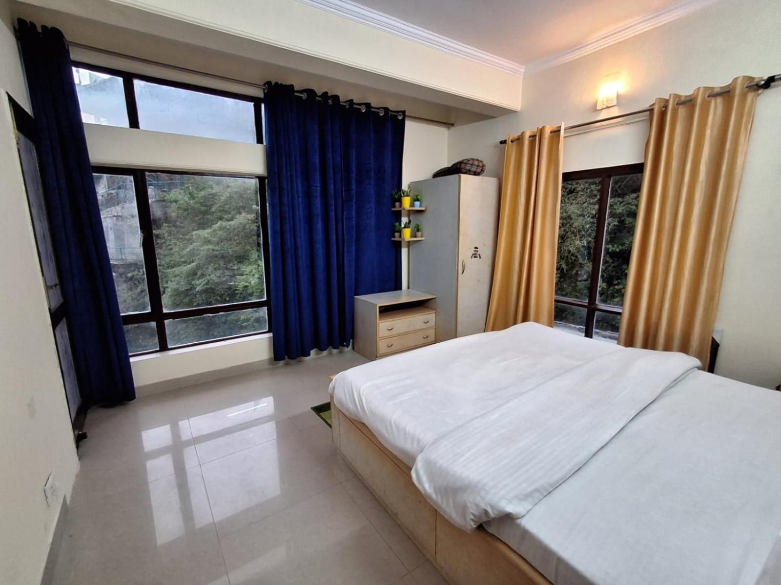 Mountain View 2BHK : Viram By Lehriyat Retreats