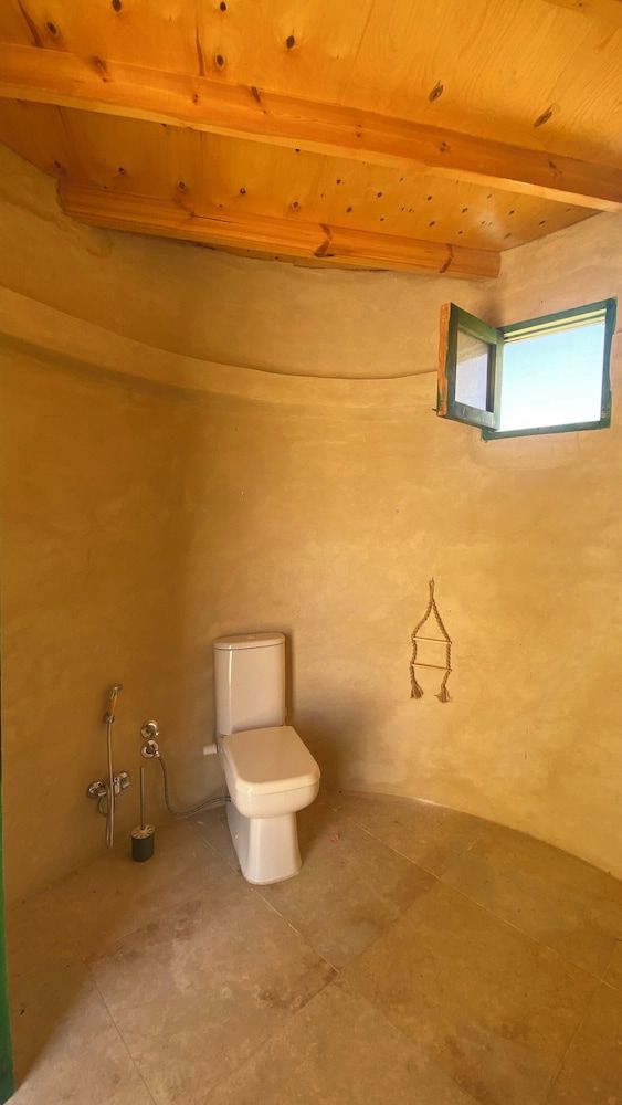 Marcelia Eco-Village Front Lake View Standard Studio Suite 7