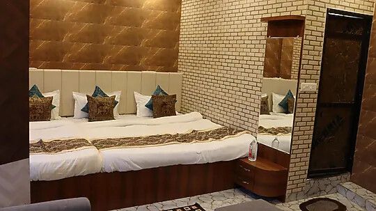  Deluxe Twin Room Type A