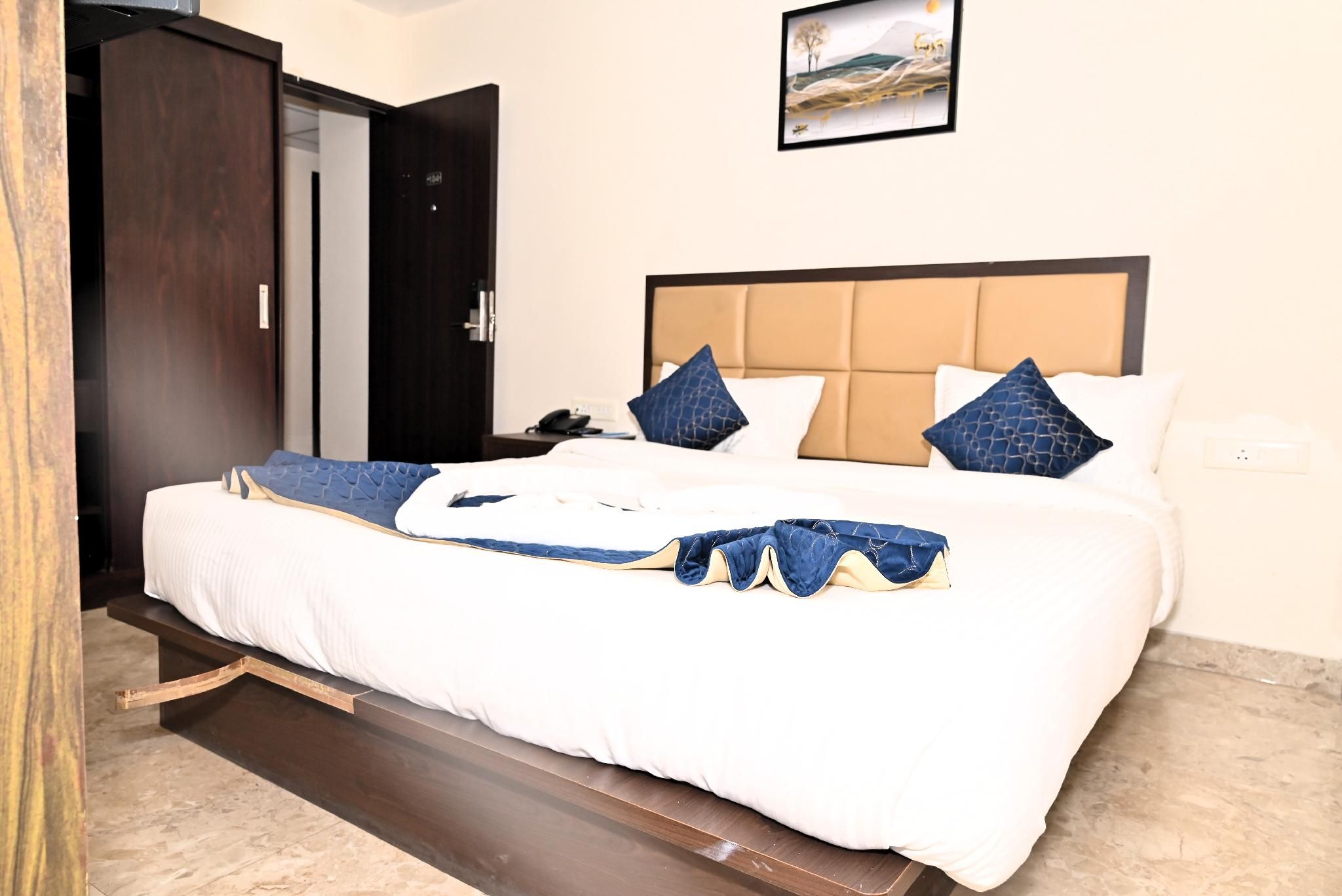Naman Studio Hotel Deluxe Double or Twin 2