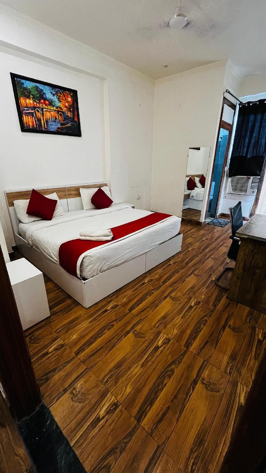 Hotel vivaan by blue shine hospitality  Deluxe Double or Twin