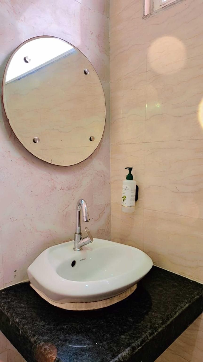 HOTEL SRG INN Suite 3