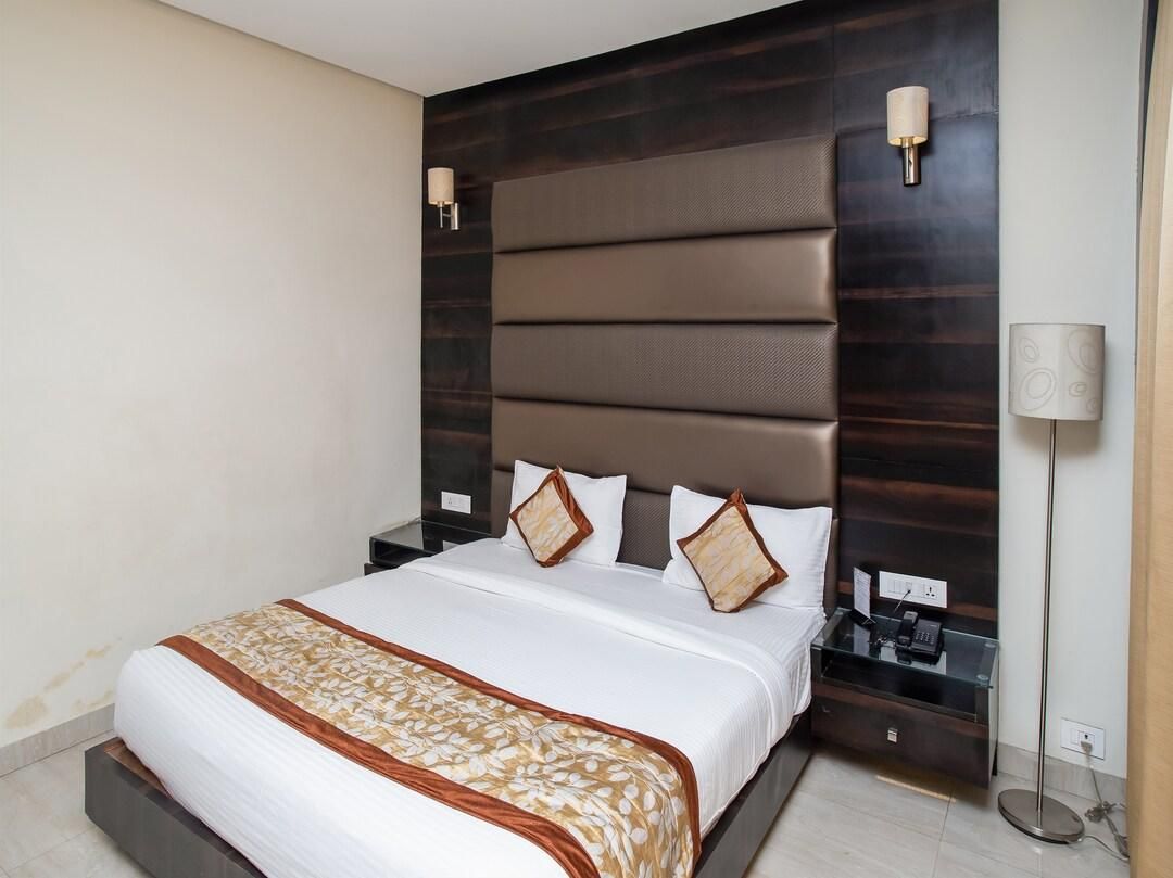 Hotel Gagan Regency Super Deluxe Room 2