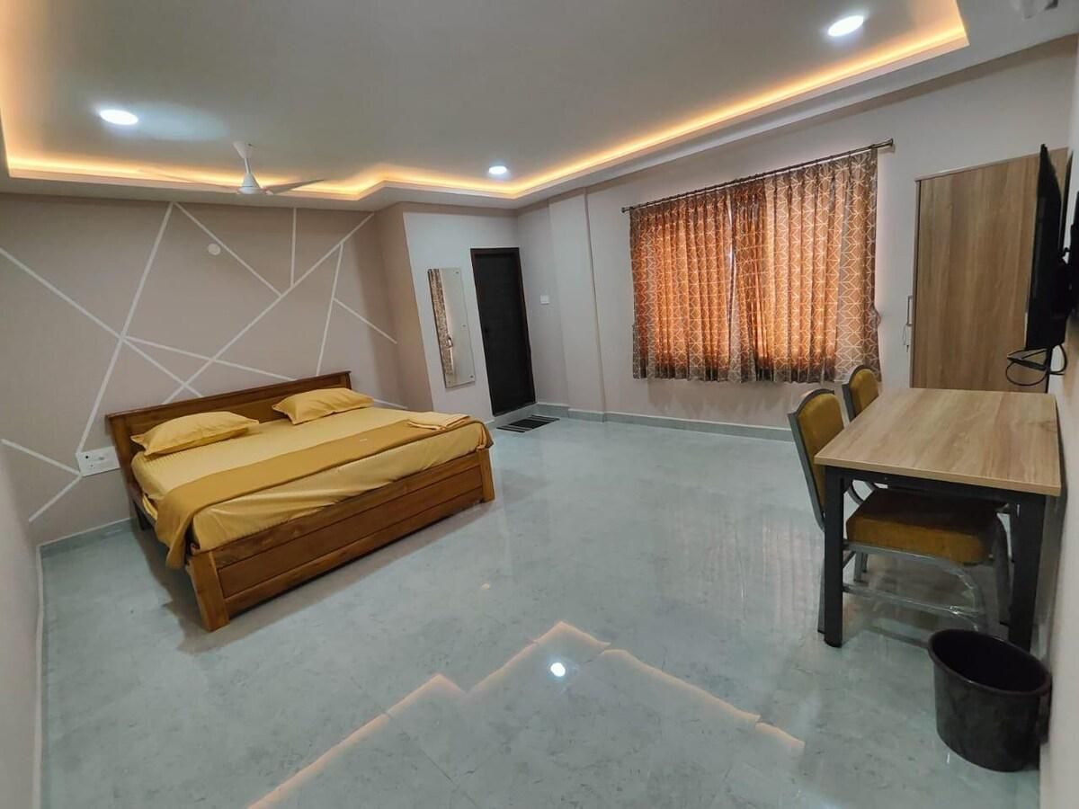 Sri Abirami Residency  Sri Abirami Mahal - Family Room with Balcony