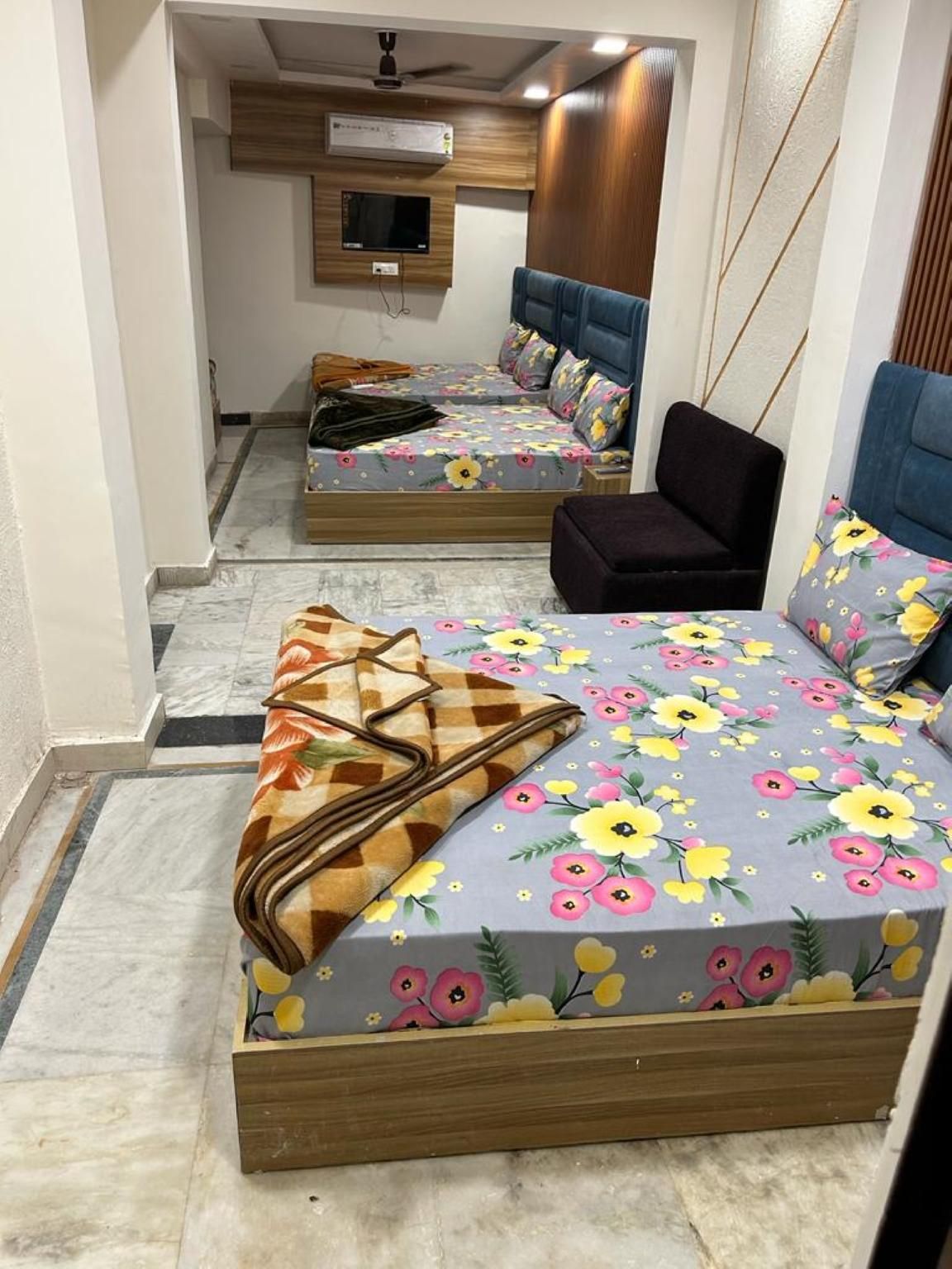 Deluxe Family Room