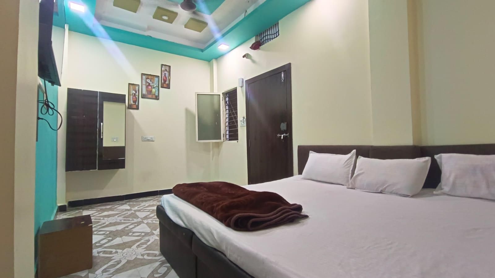 Hotel Priyanshi Palace Super Deluxe AC 3