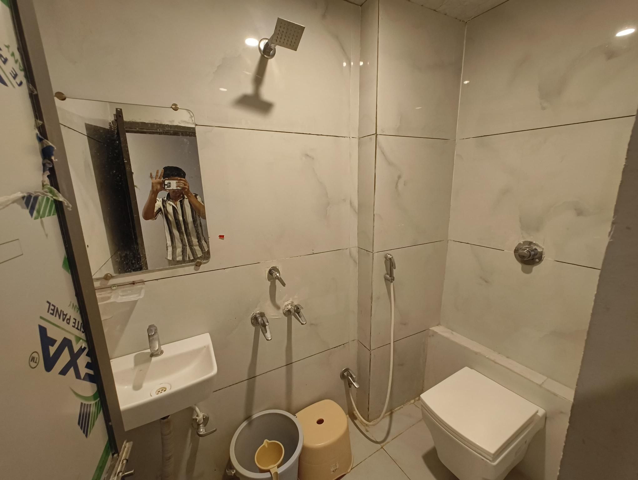 Hotel Manthan Palace AC Deluxe Room  3