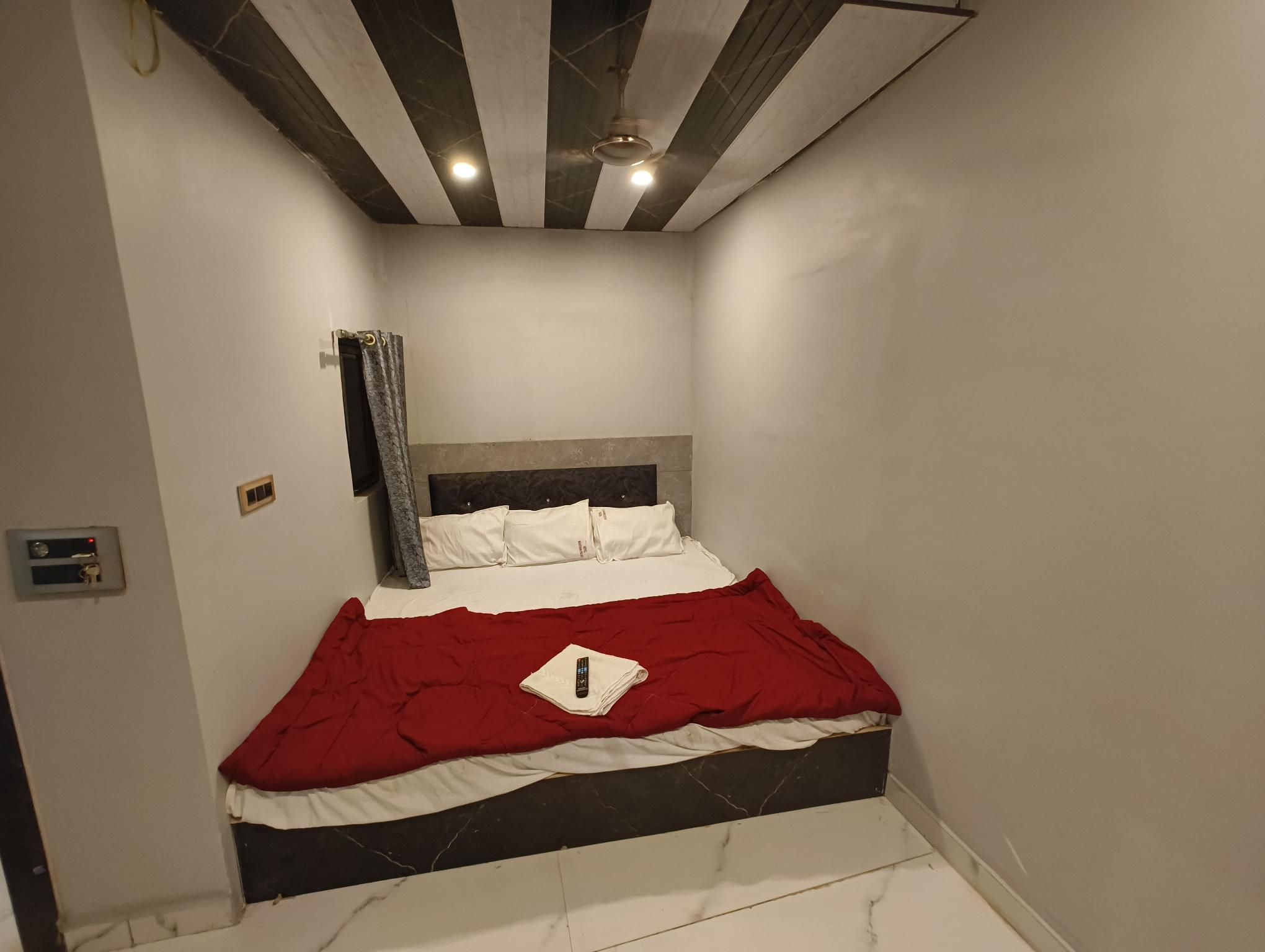 Hotel Manthan Palace Triple - Non Air-Conditioning 2