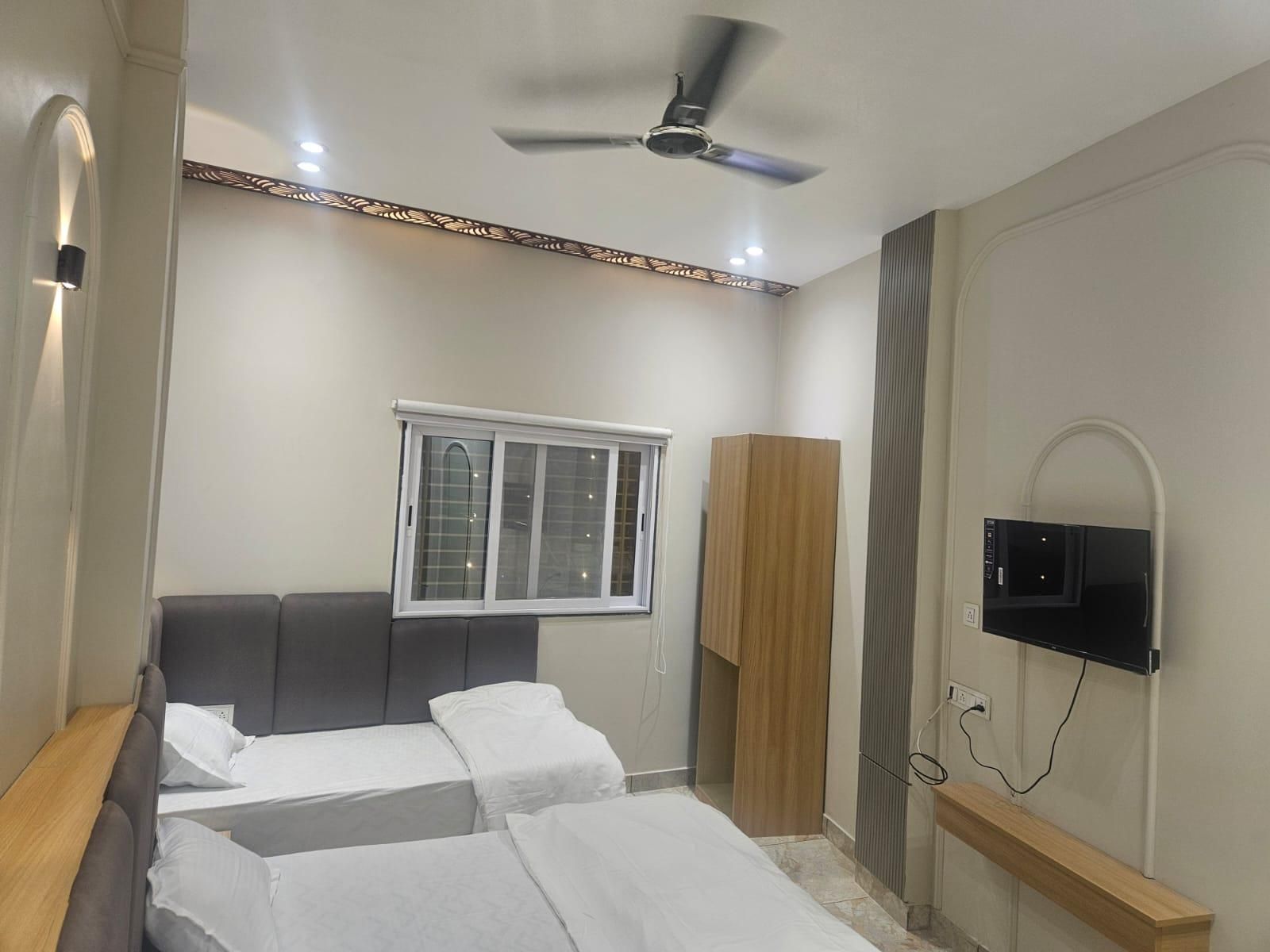 Hotel Shree Ji Heritage Family Room 3