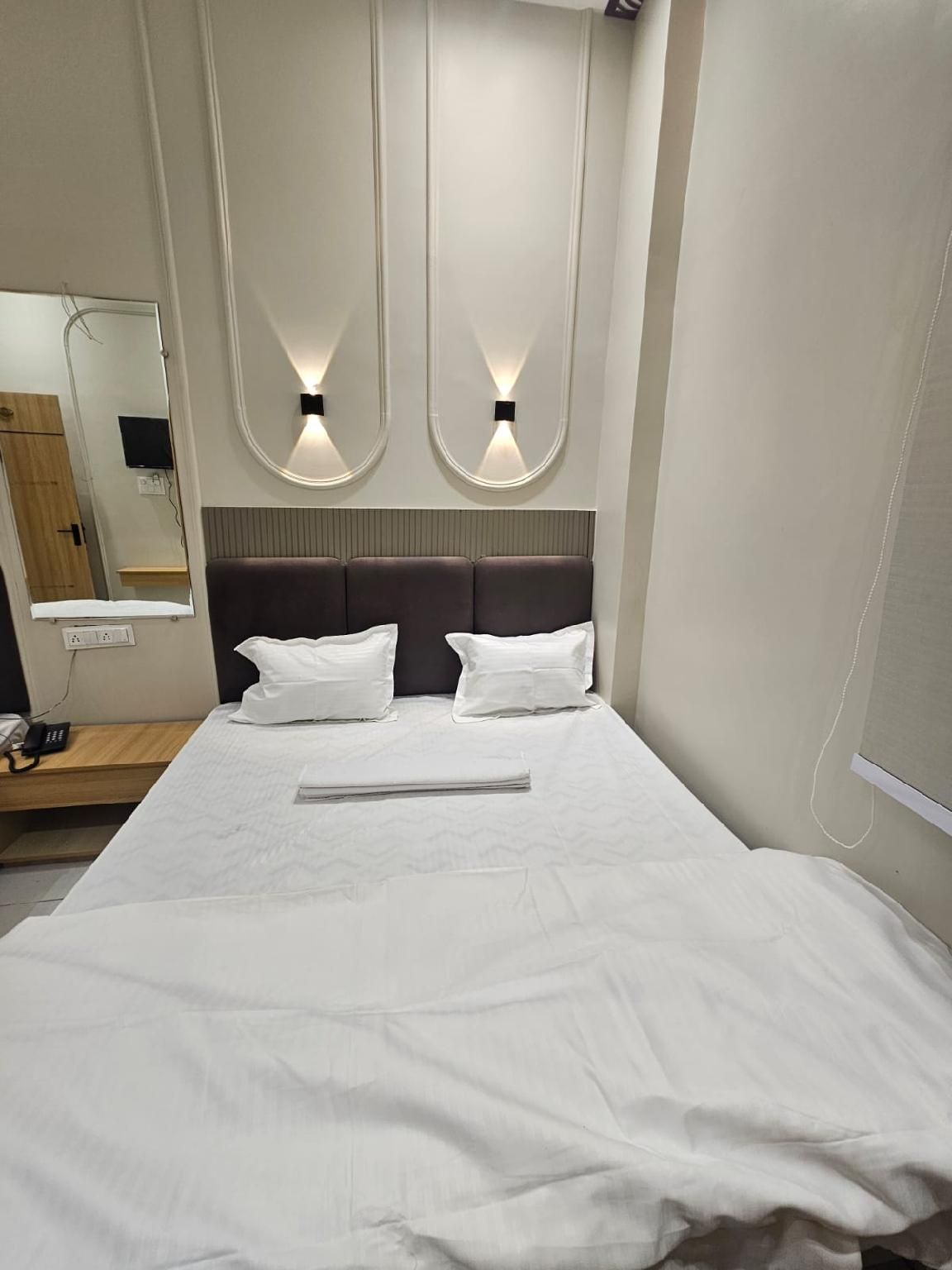 Hotel Shree Ji Heritage Super Deluxe 2