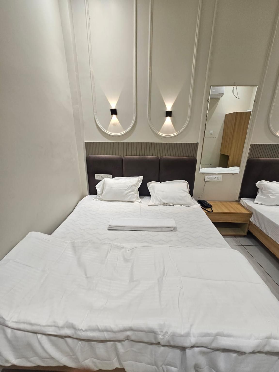 Hotel Shree Ji Heritage Super Deluxe