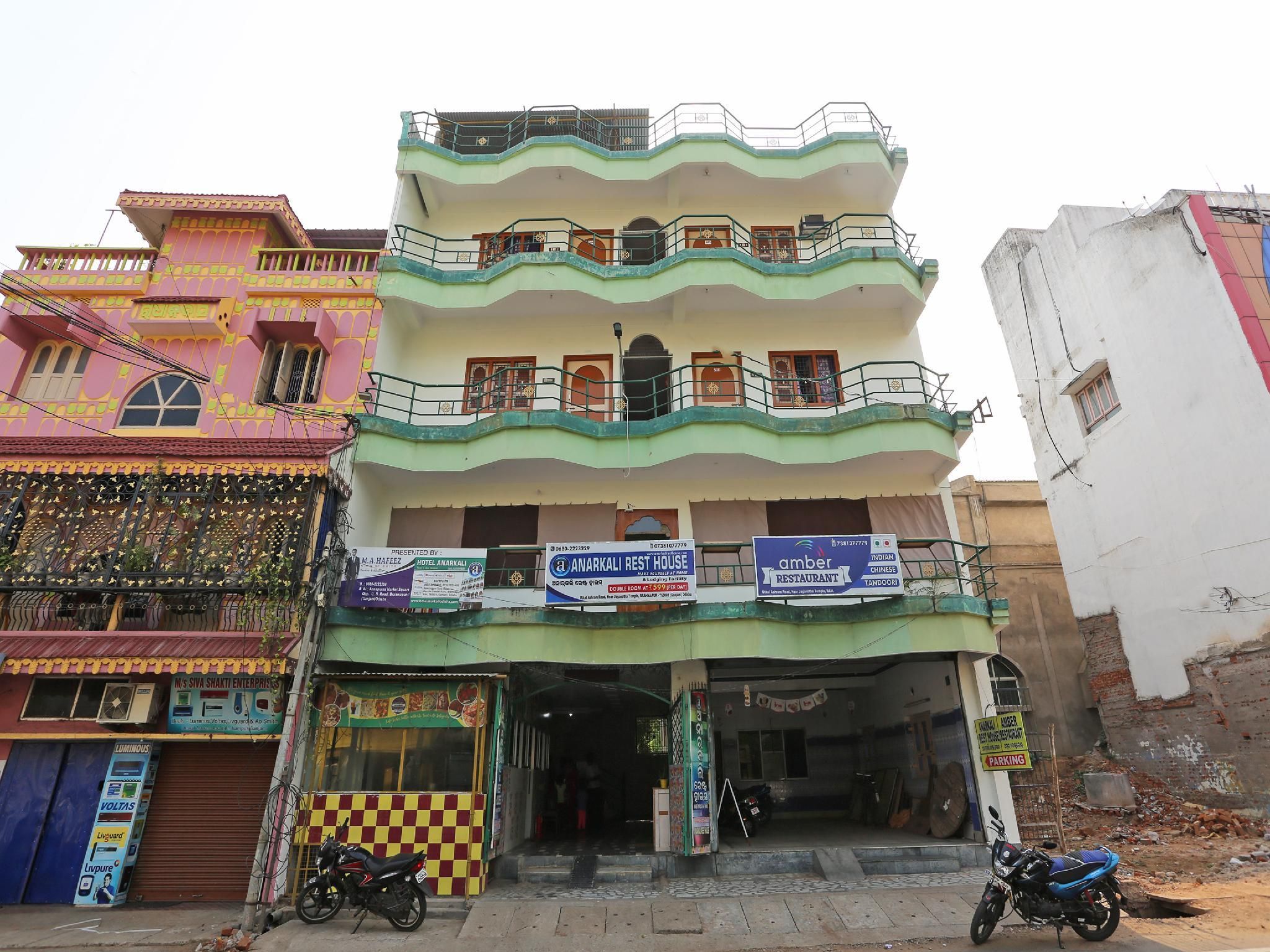 SPOT ON 38624 Anarkali Rest House