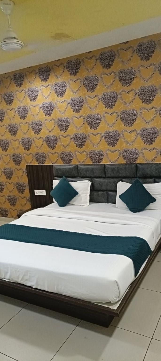 HOTEL SHIV RESIDENCY Classic