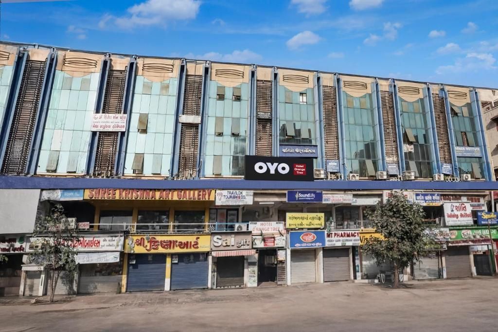 Hotel Orange Tree Ahmedabad 