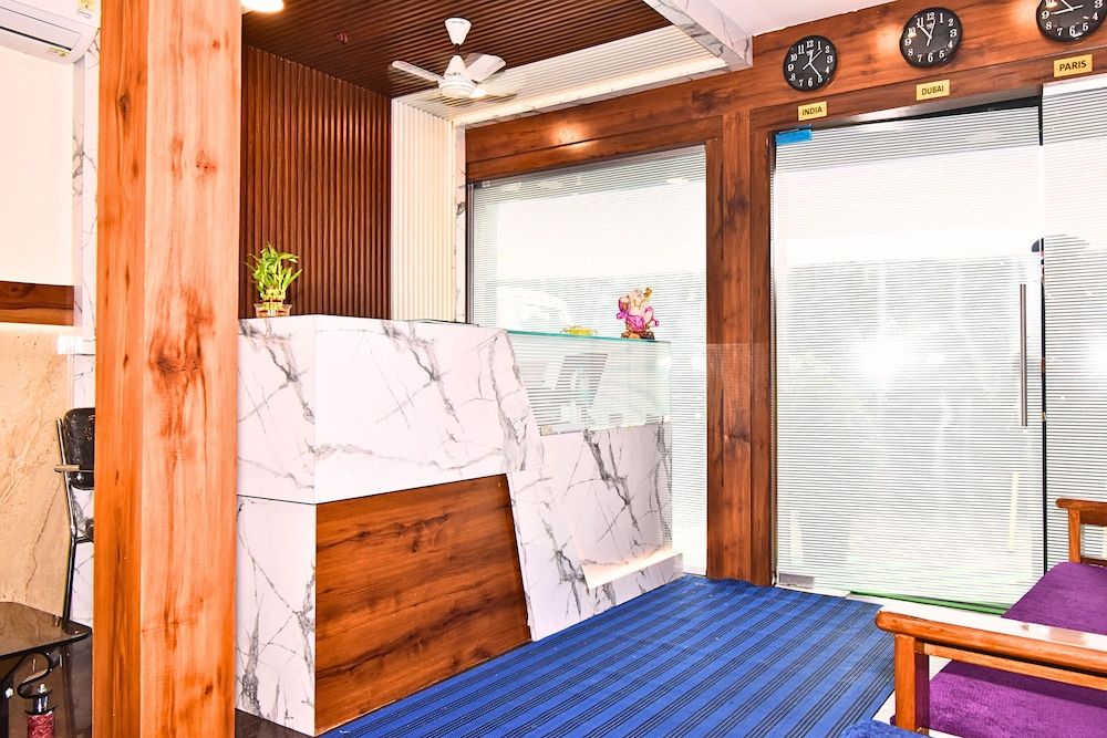 Hotel Dream Palace Residency