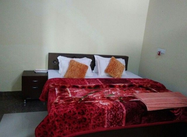 Hotel City Banquet Super Deluxe Room 2