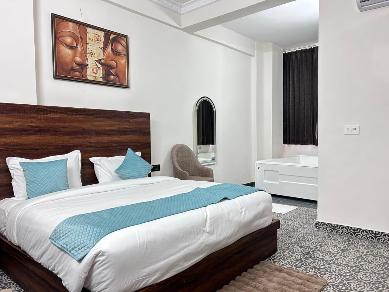 Jaccuzzi Villa with King bed