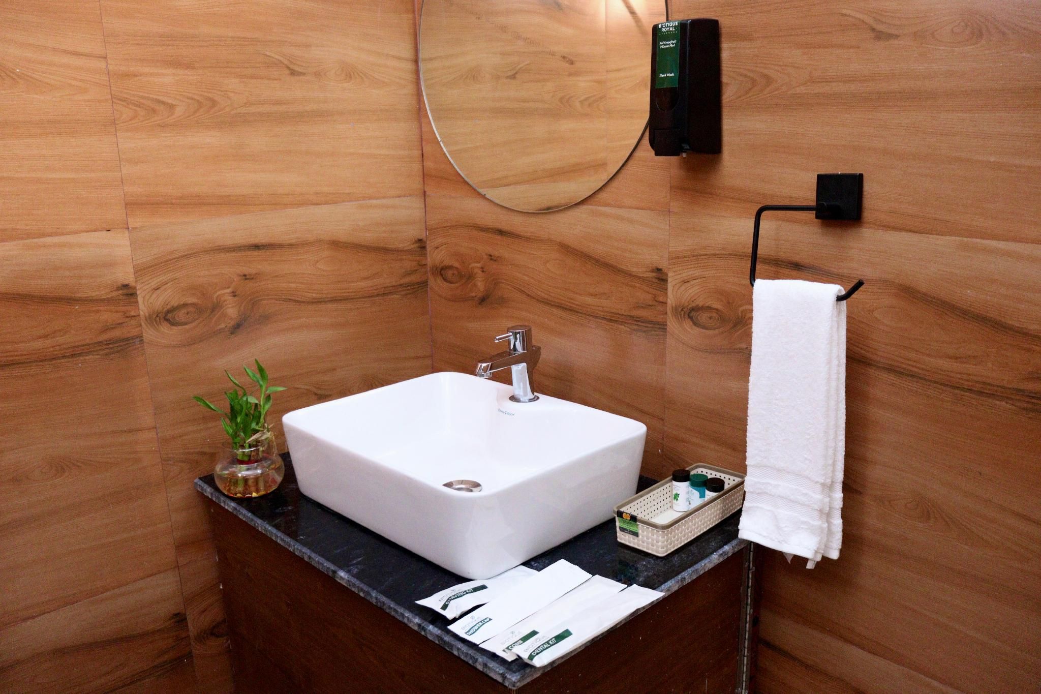 Jaccuzzi Villa with King bed